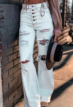 Load image into Gallery viewer, White Light Washed Distressed Jeans
