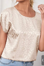 Load image into Gallery viewer, Leopard Silk Tunic
